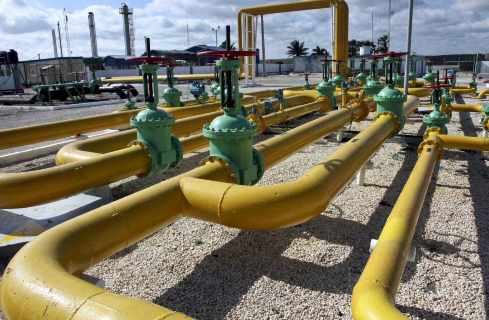 Специалисты Quickora проводят анализ производственных ситуаций для создания практических кейсов